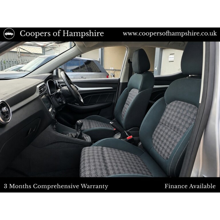 MG ZS Petrol Silver #2