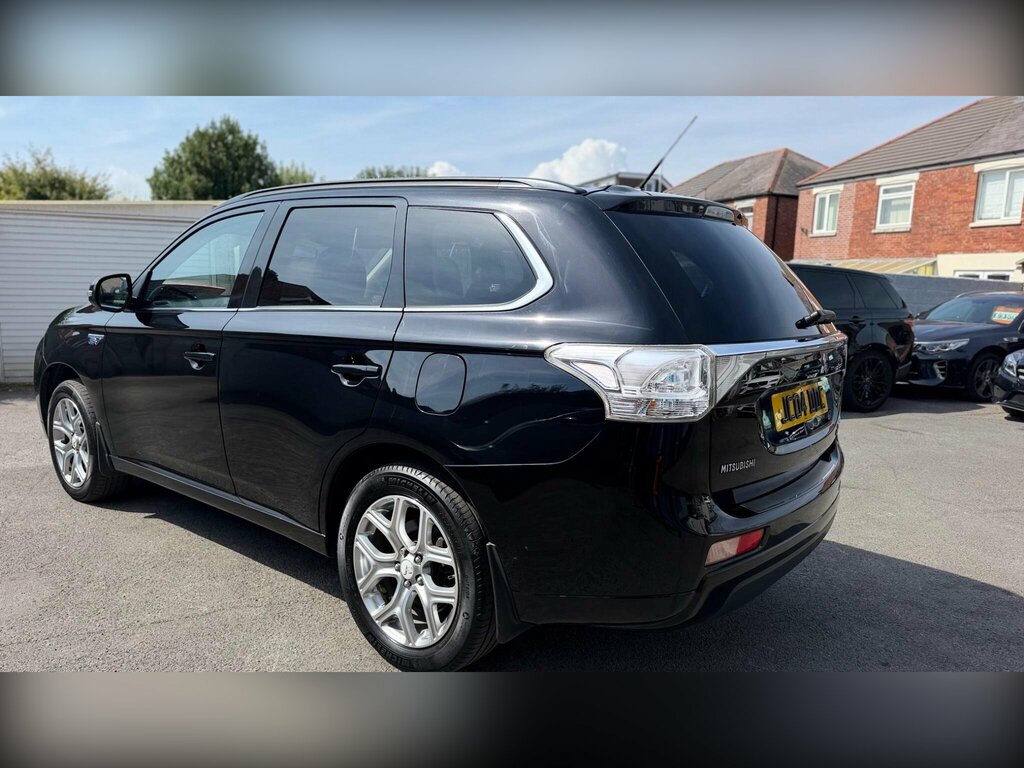 Mitsubishi Outlander 2.0H 12Kwh Gx4h Cvt 4Wd Euro 5 Ss JC04DDC Black #5