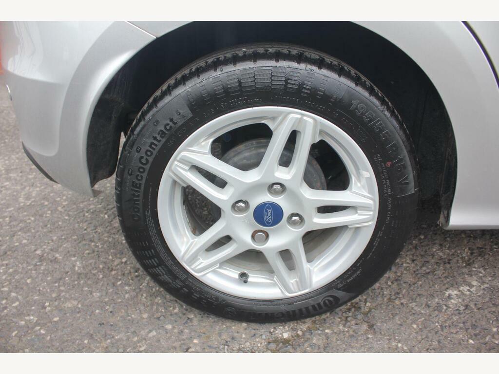 Ford KA+ 1.2 Ti-vct Zetec Euro 6 Silver #5