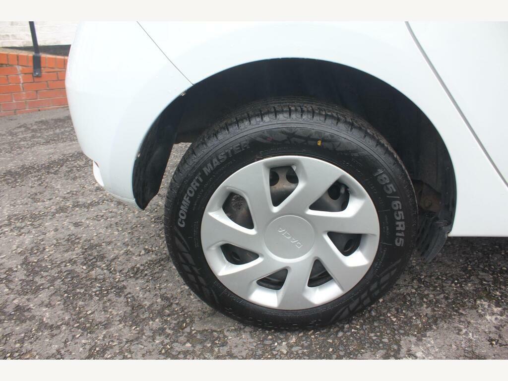 Dacia Sandero 1.0 Sce Essential Euro 6 White #6