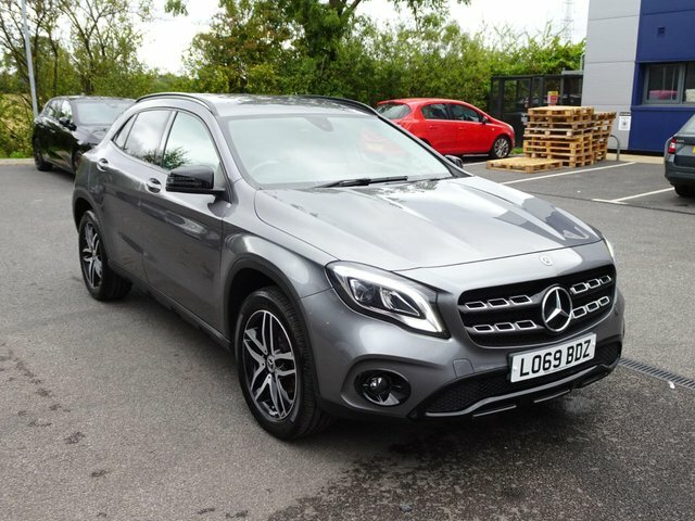 Mercedes-Benz GLA Class 1.6 Gla180 Urban Edition 7G-dct Euro 6 S S Grey