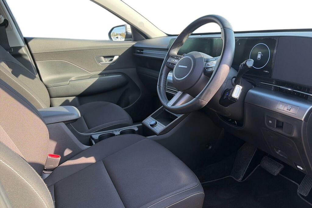 Hyundai Kona Advance Silver #6
