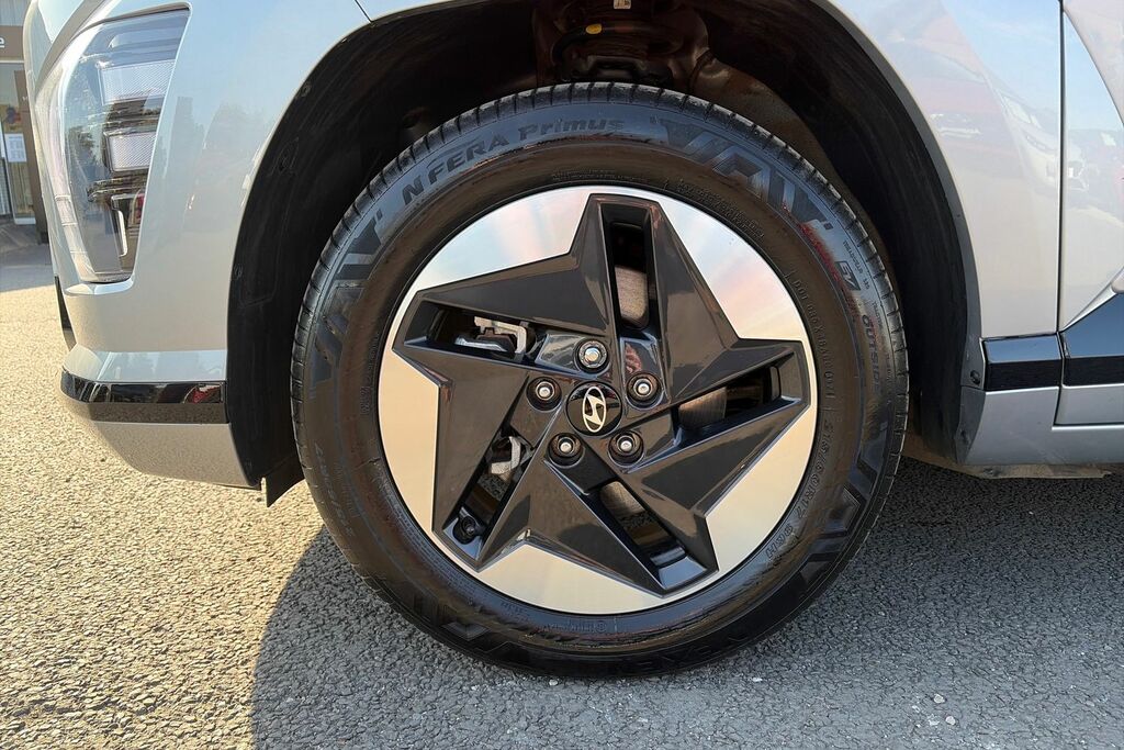 Hyundai Kona Advance Silver #5