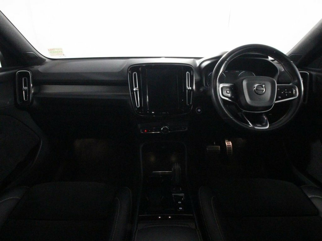 Volvo XC40 T5 Awd R-design Black #31