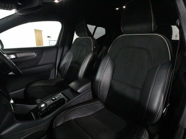 Volvo XC40 T5 Awd R-design Black #11