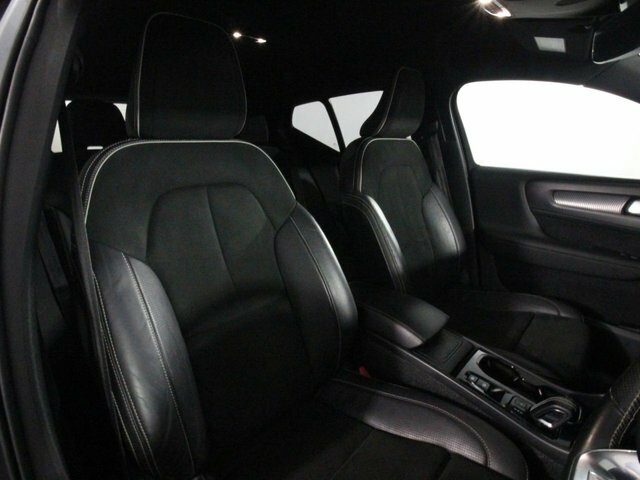Volvo XC40 T5 Awd R-design Black #9