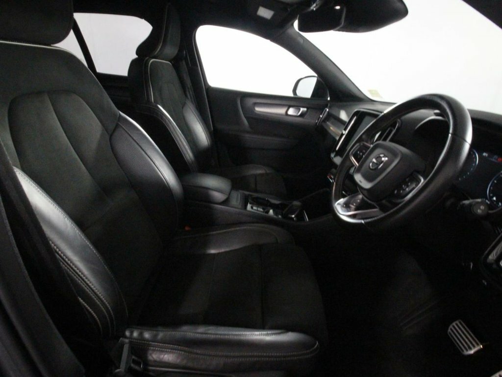 Volvo XC40 T5 Awd R-design Black #27