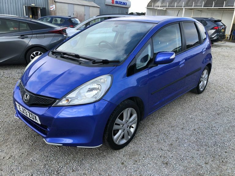 Honda Jazz 1.4 I-vtec Es Plus Cvt EJ13ZDX Blue #2