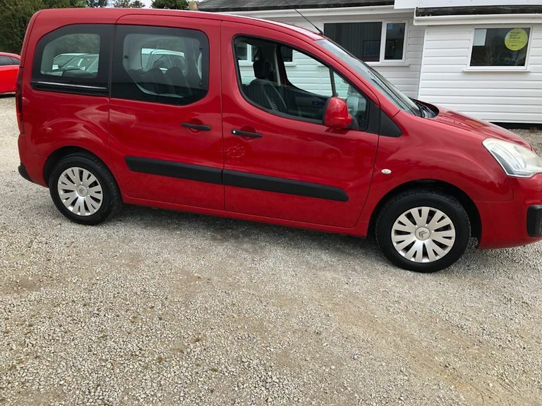 Citroen Berlingo 1.6 Bluehdi 75 Feel Red #2