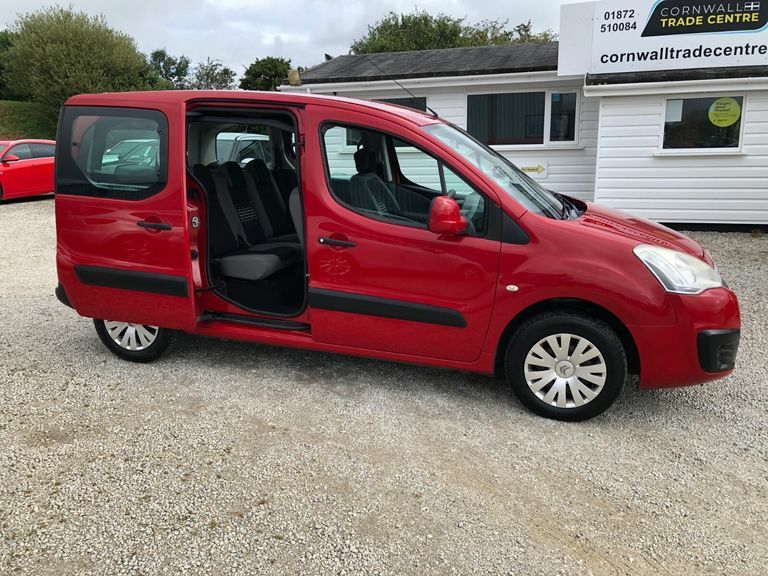Citroen Berlingo 1.6 Bluehdi 75 Feel Red #6