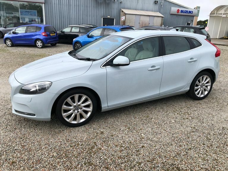 Volvo V40 D2 Se Lux Blue #4