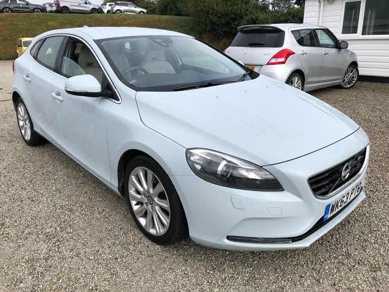 Volvo V40 D2 Se Lux Blue