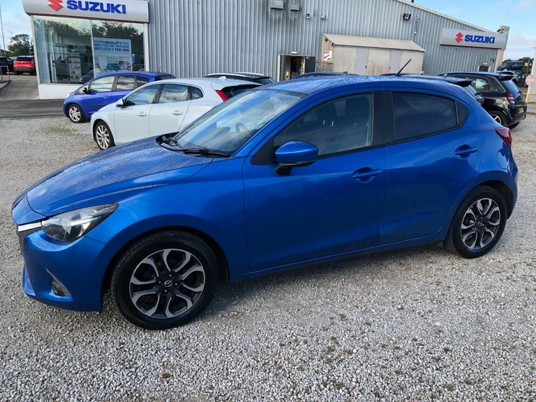 Mazda 2 Hatchback White #3