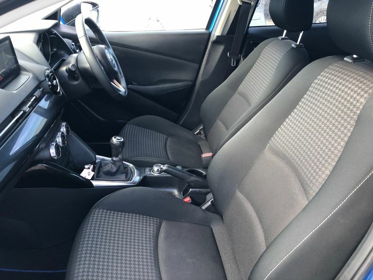Mazda 2 Hatchback White #16