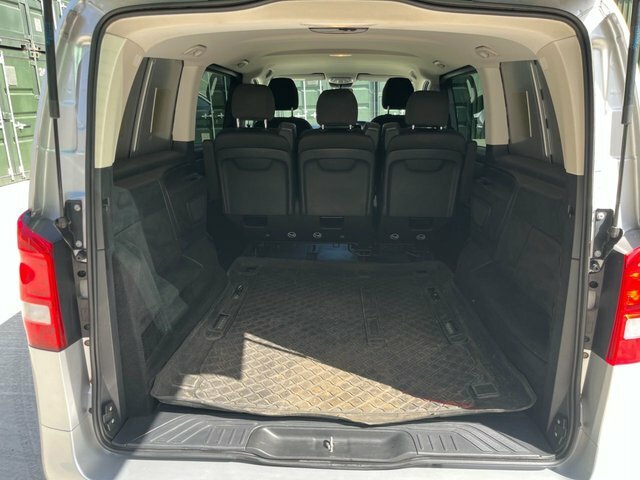 Mercedes-Benz Vito Mpv White #11