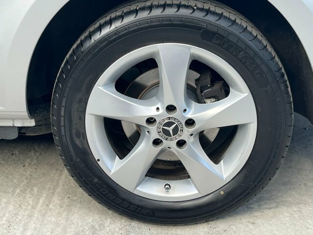 Mercedes-Benz Vito Mpv White #9