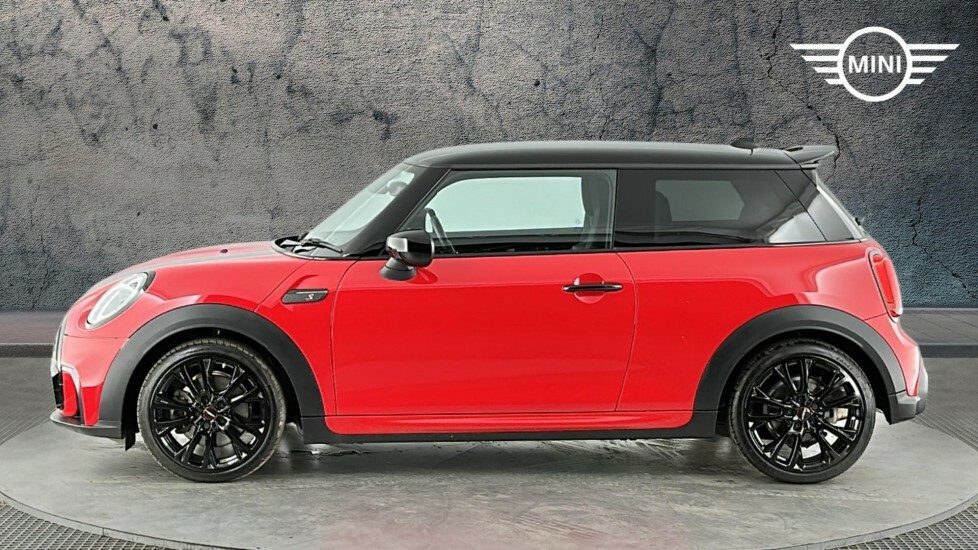 Mini Hatch 3-Door Hatch Cooper S Sport VK23LTF Red #3