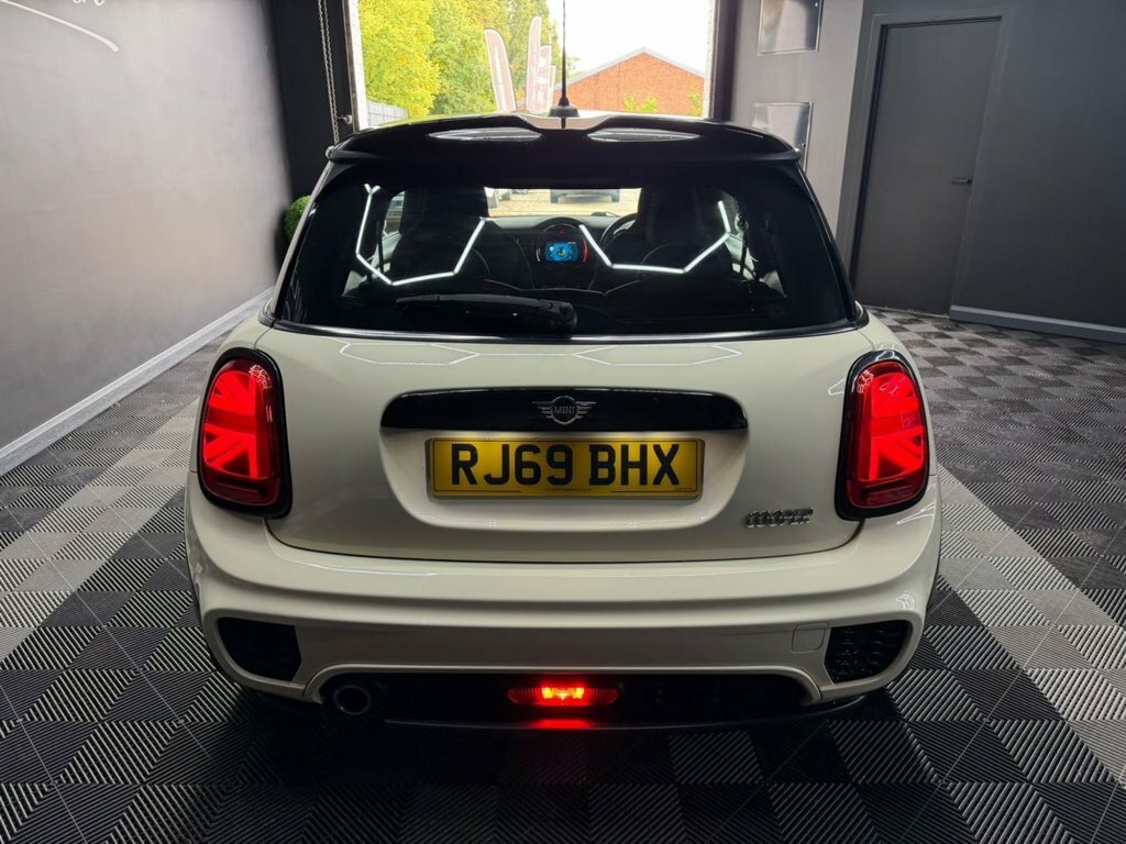 Mini Hatch 1.5 Cooper Sport Hatchback Euro RJ69BHX White #6