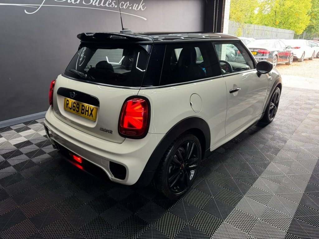 Mini Hatch 1.5 Cooper Sport Hatchback Euro RJ69BHX White #3