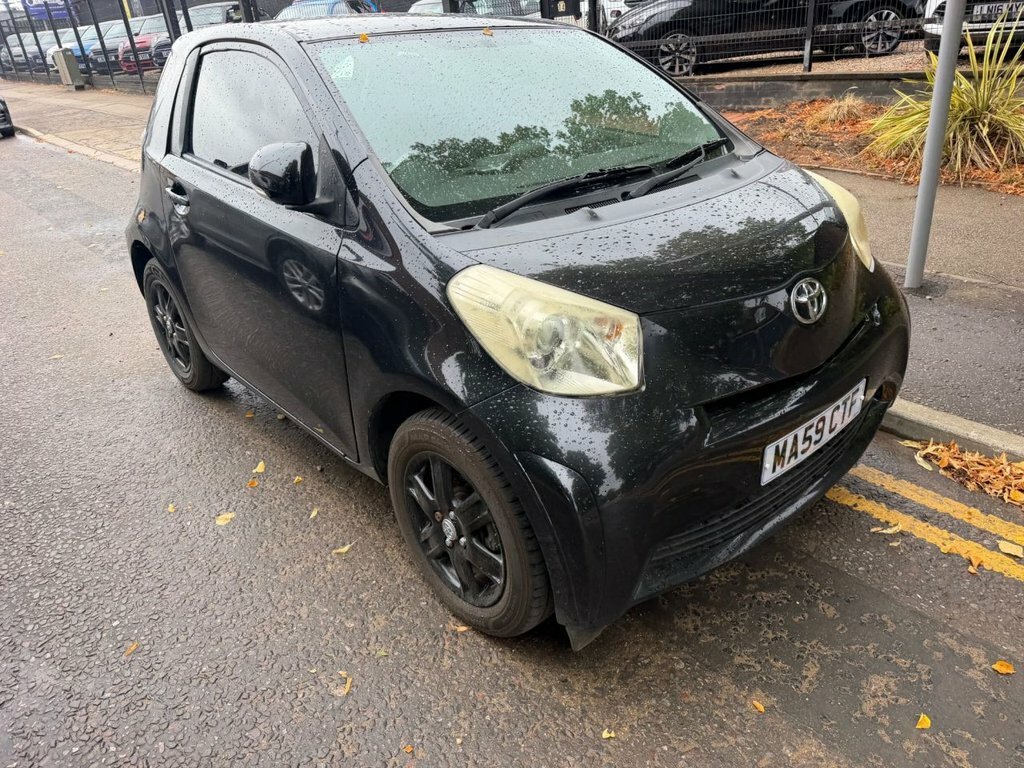 Toyota IQ 59 1.0 Vvt-i White #1