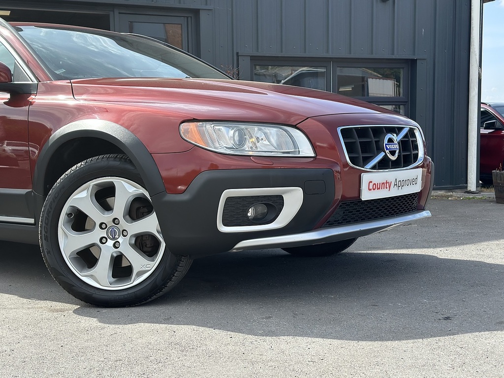 Volvo XC70 D3 Se Lux Red #2