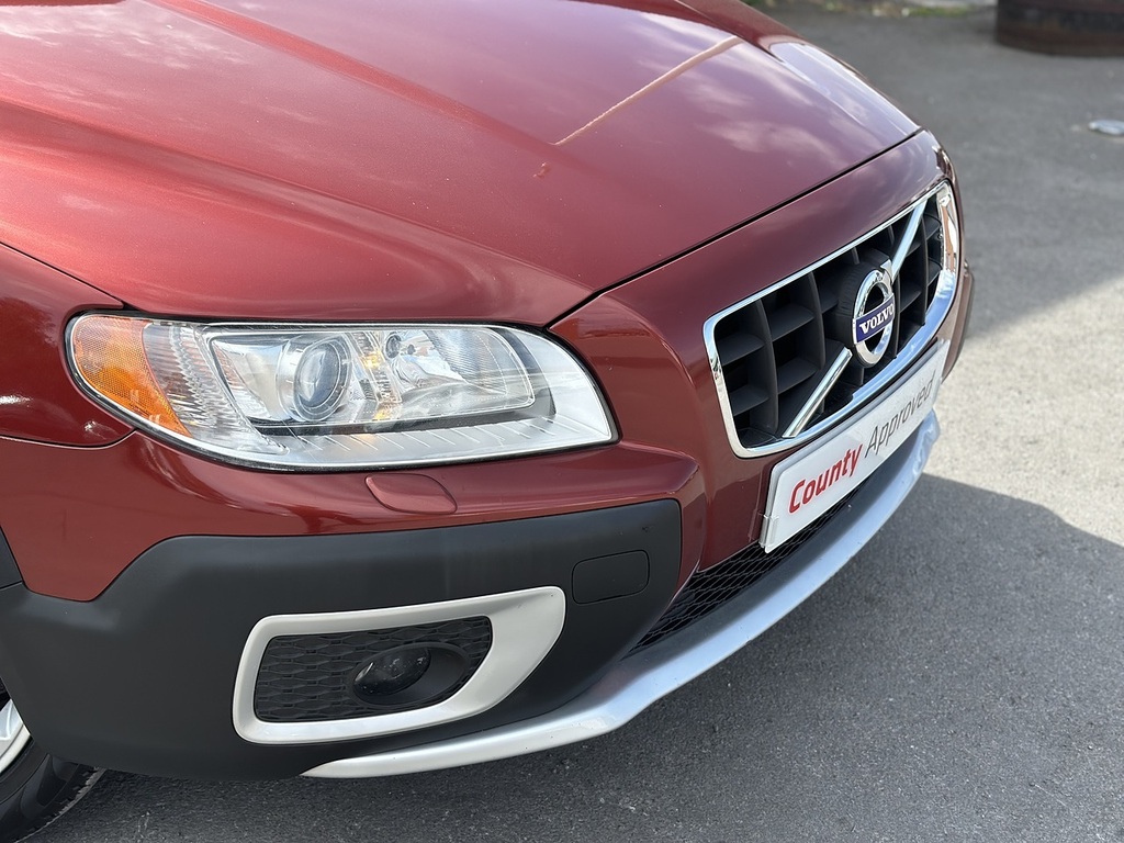 Volvo XC70 D3 Se Lux Red #5