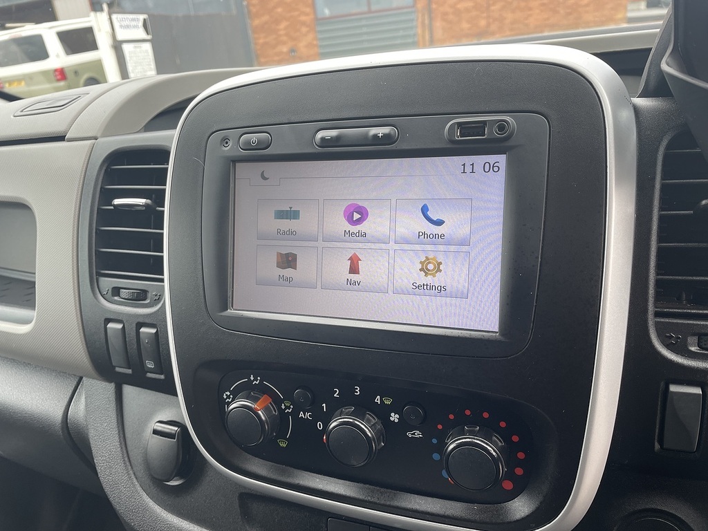 Renault Trafic 2.0 Trafic Ll30 Grey #38