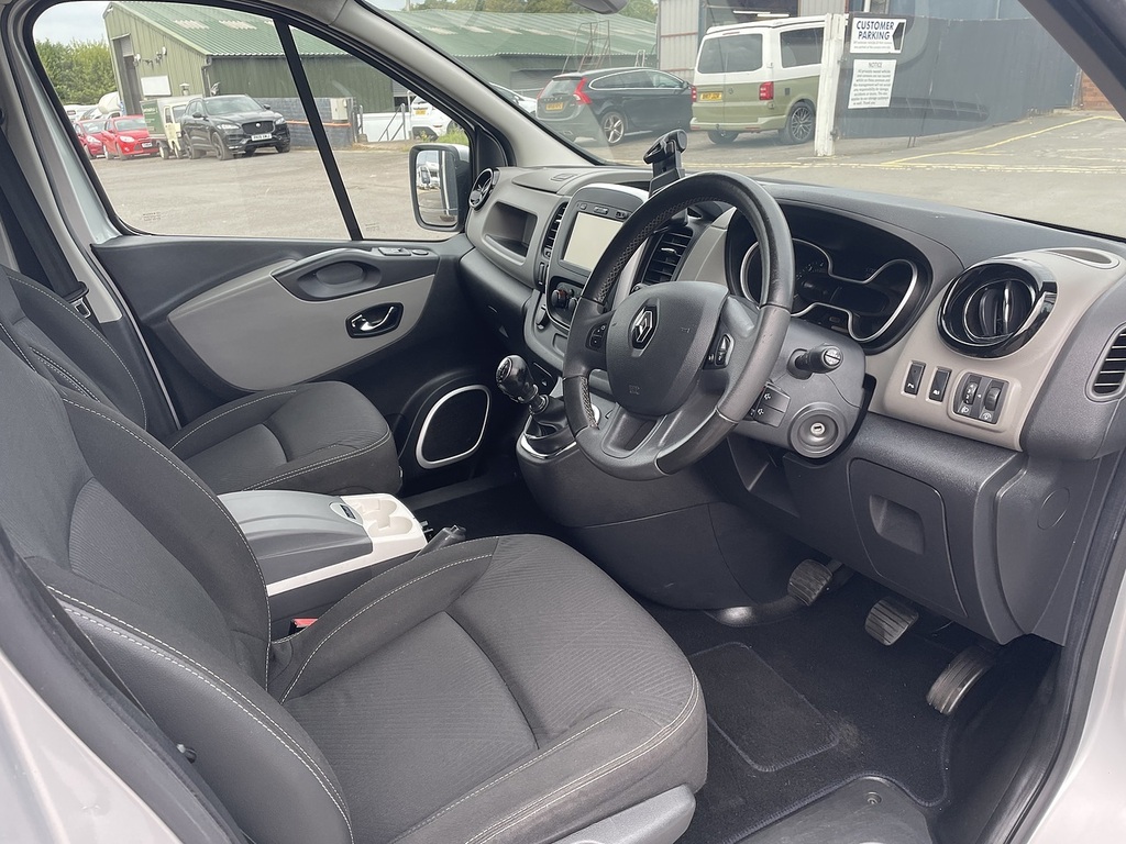 Renault Trafic 2.0 Trafic Ll30 Grey #36