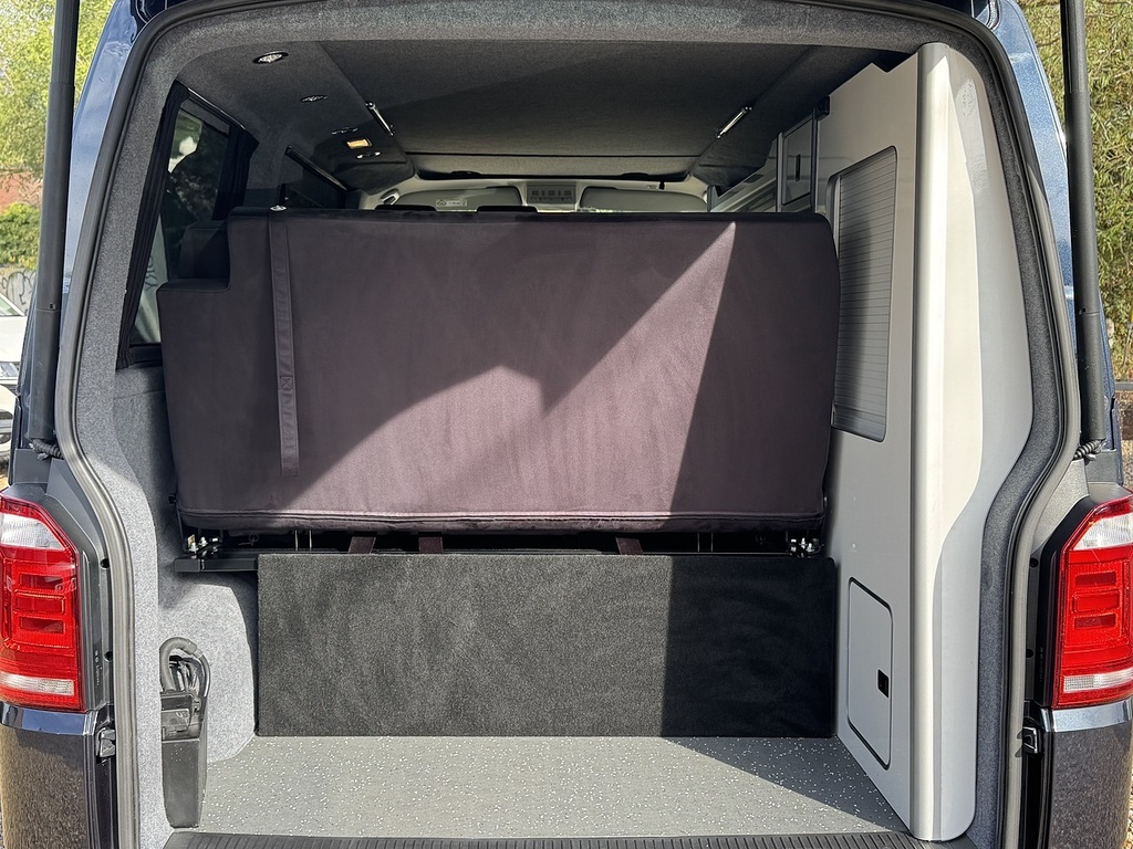 Volkswagen Transporter Panel Van Yellow #10