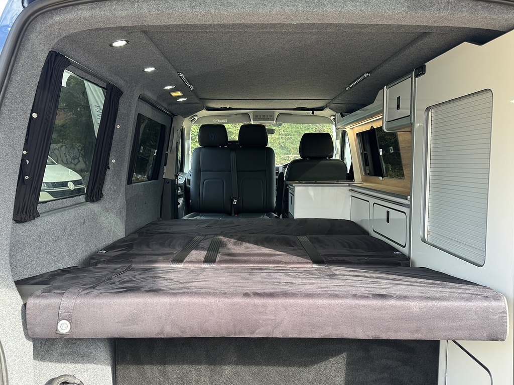 Volkswagen Transporter T6 T32 150 Dsg Swb Blue #3