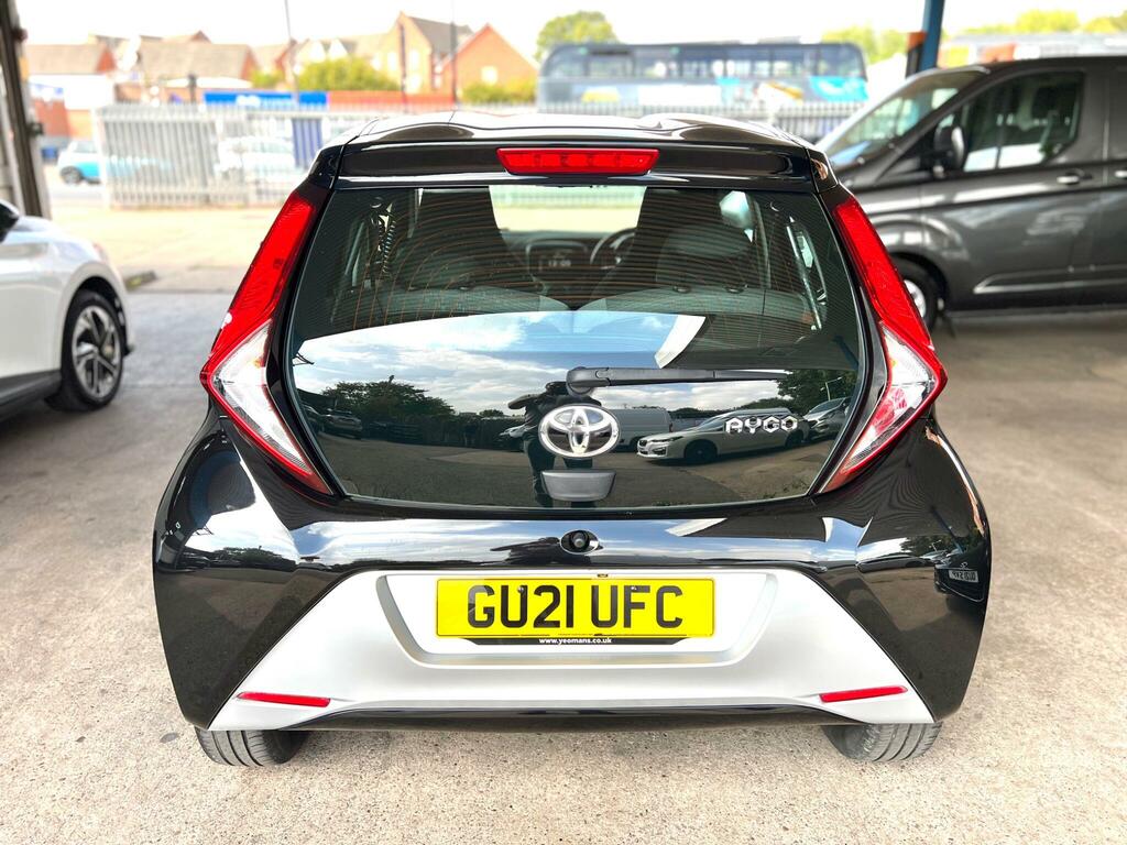 Toyota Aygo 1.0 Vvt-i X-play Euro 6 Safety Sense Black #5
