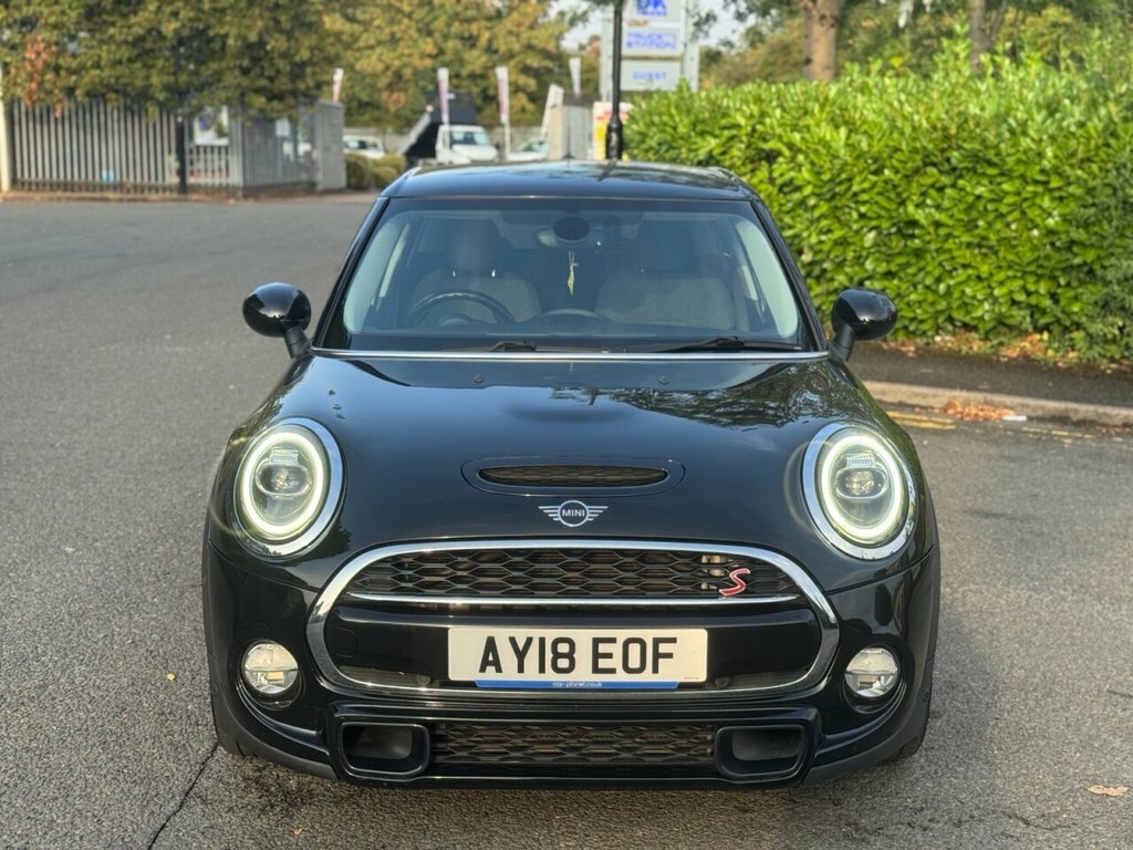 Mini Hatch Cooper S AY18EOF Black #2