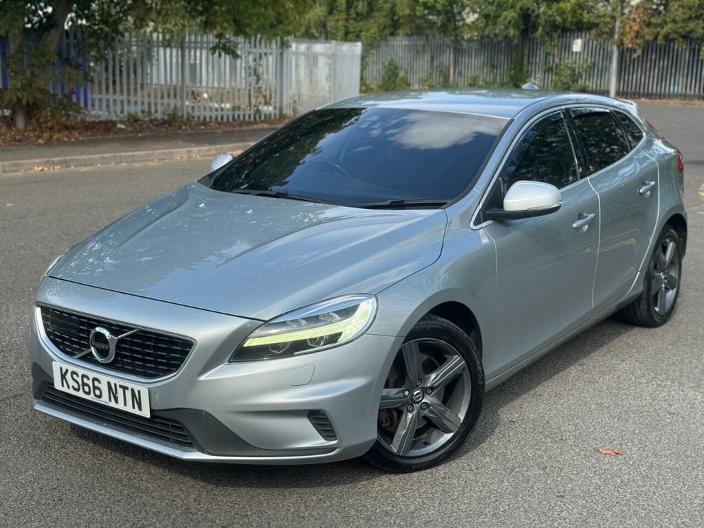 Volvo V40 2L R-design KS66NTN Silver #3