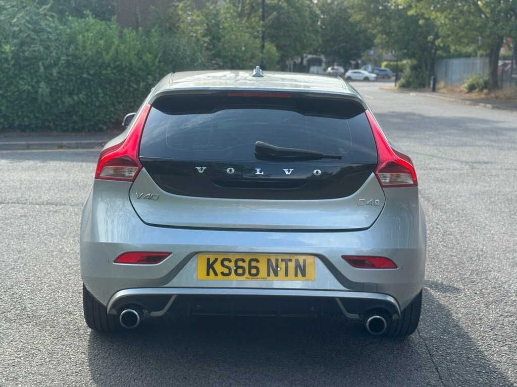 Volvo V40 2L R-design KS66NTN Silver #6