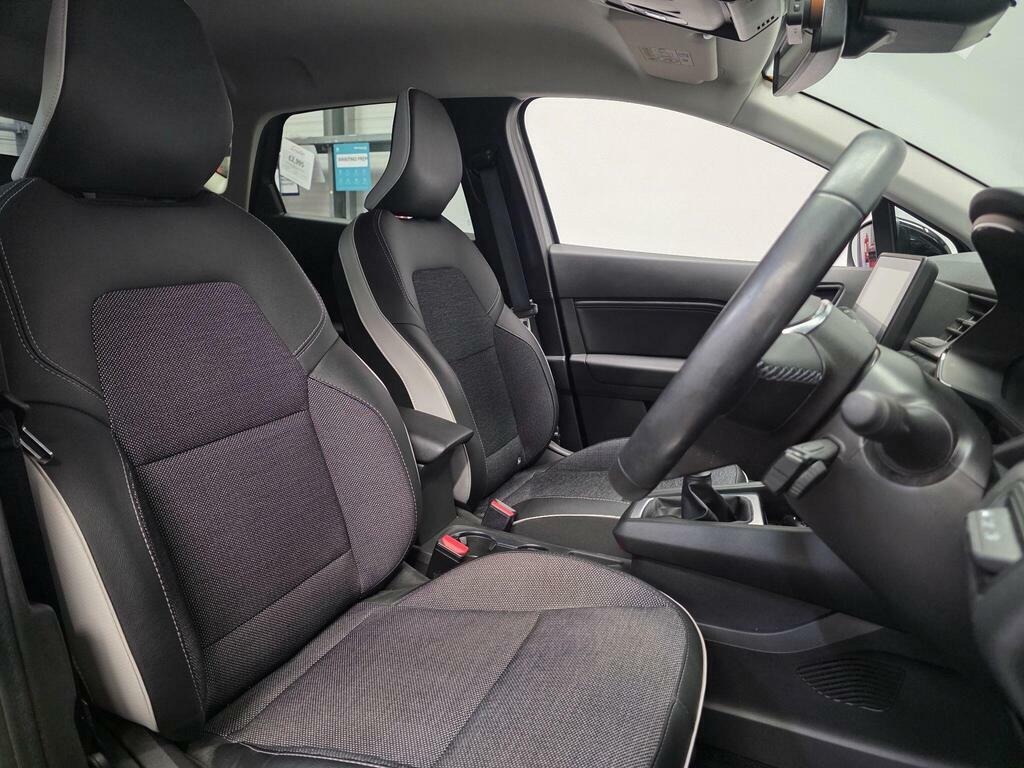 Renault Captur 1.0 Tce Techno Euro 6 Ss PN24TNX Grey #2