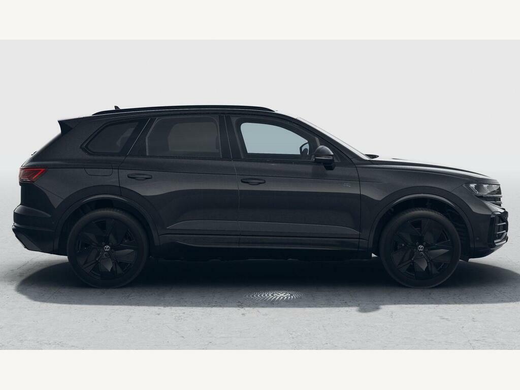 Volkswagen Touareg 3.0 Tdi V6 Black Edition Tiptronic 4Motion Euro 6 Black #2