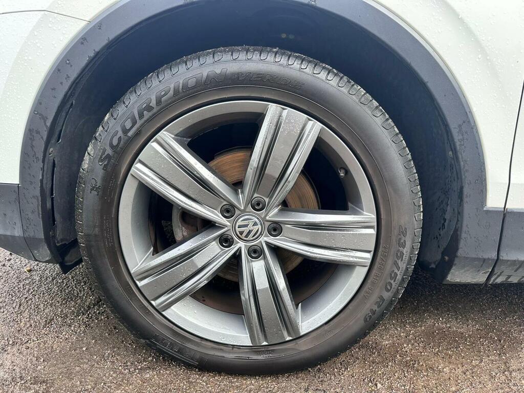 Volkswagen Tiguan 2.0 Tdi Sel Dsg Euro 6 Ss VU67UHC White #5