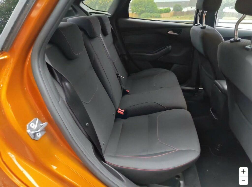 Ford Focus Hatchback 1.5 Tdci St-line Euro 6 Ss 2018 RV18ECE Orange #6