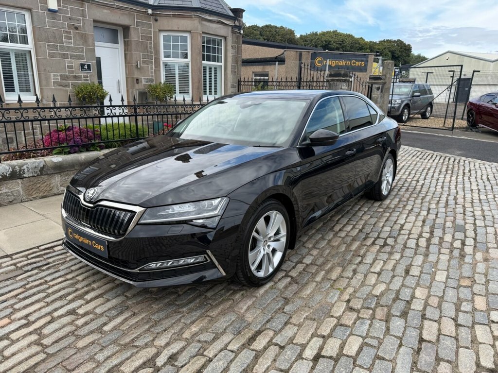Skoda Superb Hatchback SK71FOC Black #3