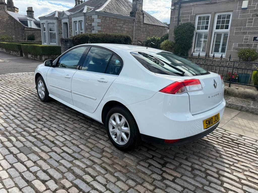 Renault Laguna Tomtom Edition White #14