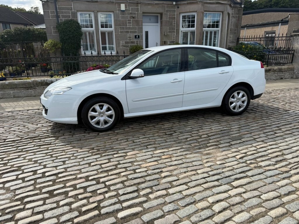 Renault Laguna Hatchback White #6