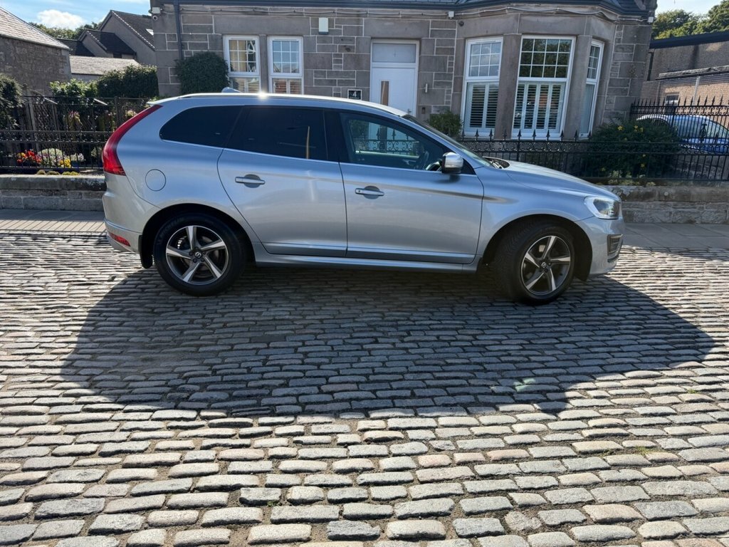 Volvo XC60 Suv Silver #4