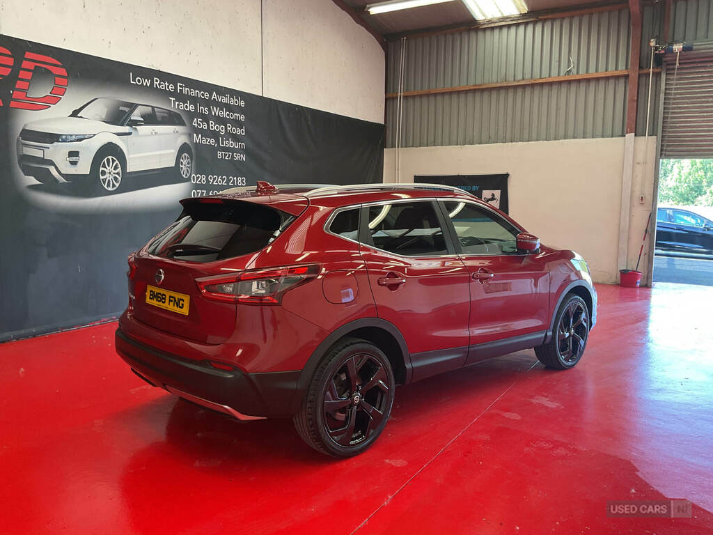 Nissan Qashqai 1.5 Dci 115 Tekna Red
