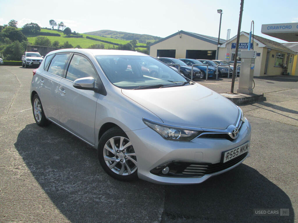 Toyota Auris 1.6 D-4d Business Edition Silver