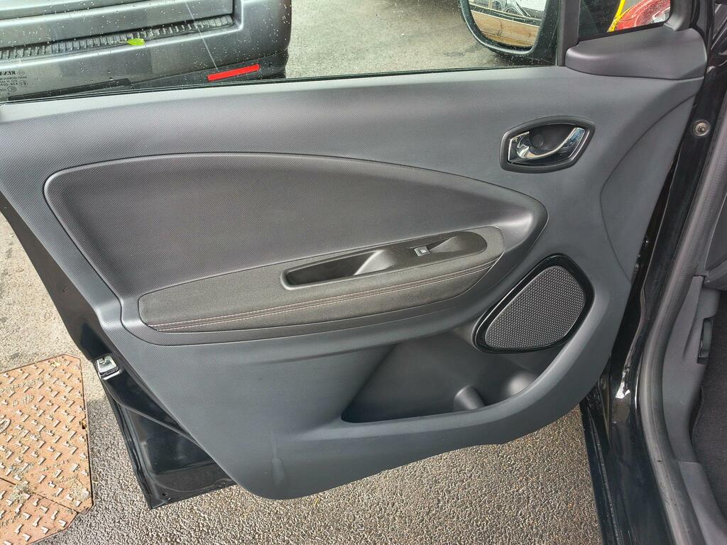 Renault Zoe Hatchback White #23