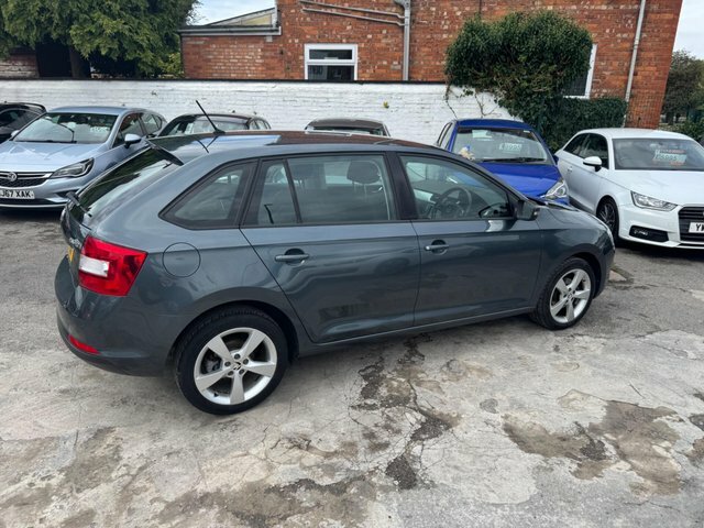 Skoda Rapid Spaceback 1.2 Tsi 110 Se Tech Red #13