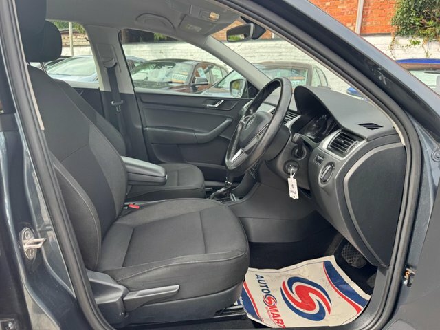 Skoda Rapid Spaceback 2015 1.4 Tdi Se Tech Dsg Euro 6 Ss Grey #4
