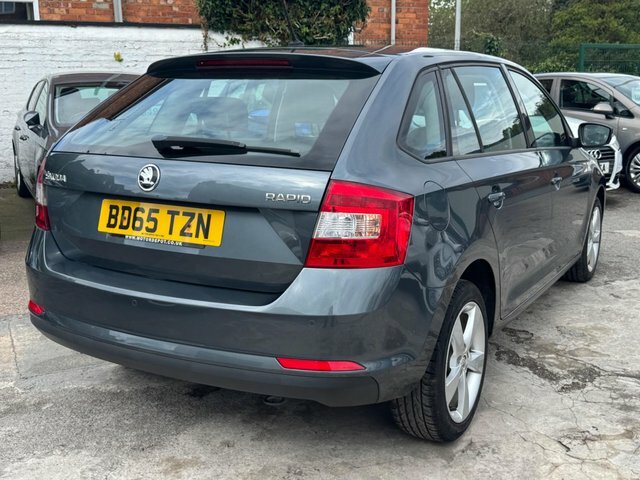 Skoda Rapid Spaceback 1.2 Tsi 110 Se Tech Red #15