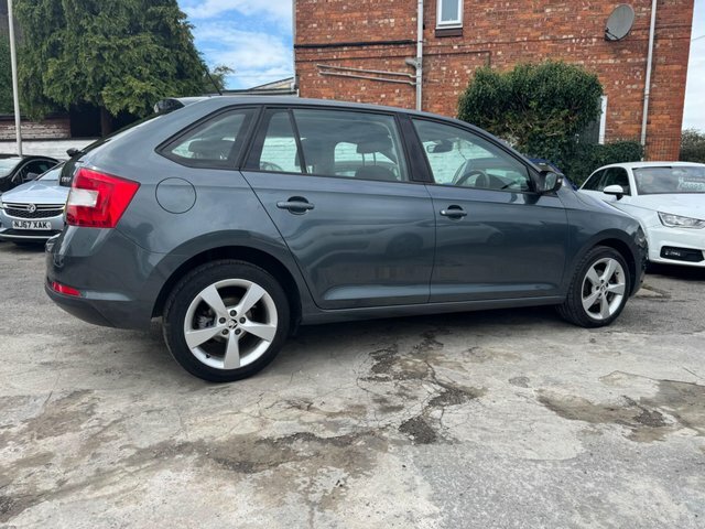 Skoda Rapid Spaceback 1.2 Tsi 110 Se Tech Red #11