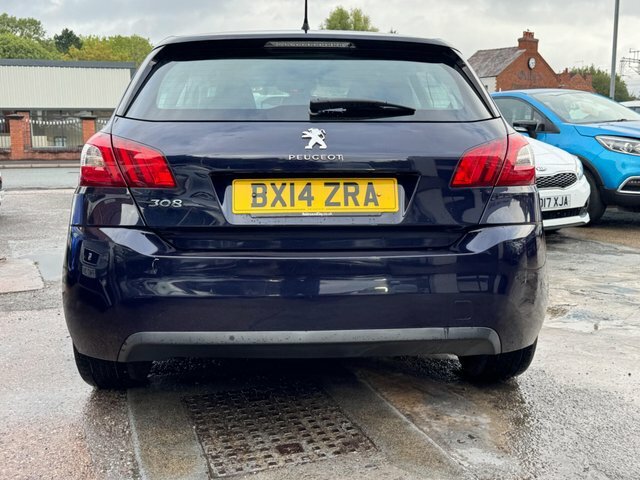 Peugeot 308 Active Red #8